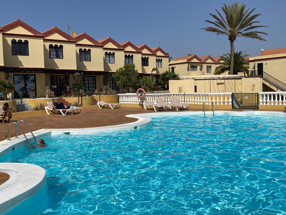 Fuerte Holiday M&M Apartaments 2 Коста Калма Екстериор снимка